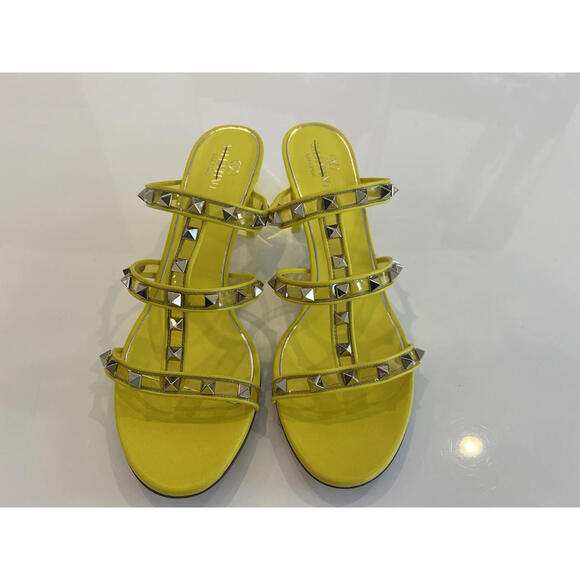 $1150 VALENTINO Garavani Platinum Rockstud Open Toe Plexi Heel Sandals Size 42 - Picture 9 of 16